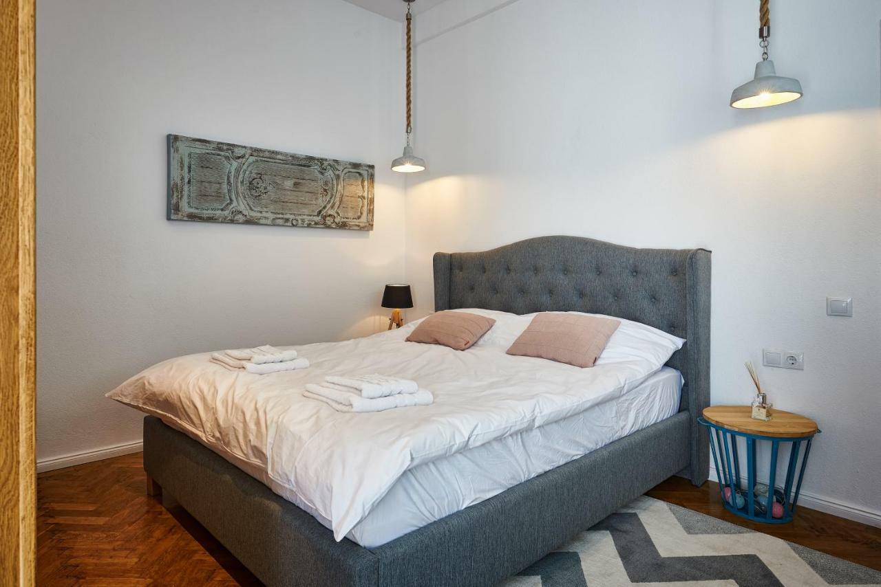 City Escape Apartments Brasov Ngoại thất bức ảnh